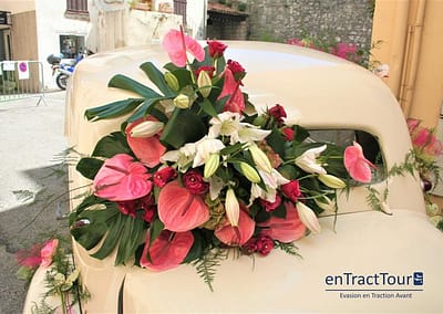 decoration voiture mariage malle